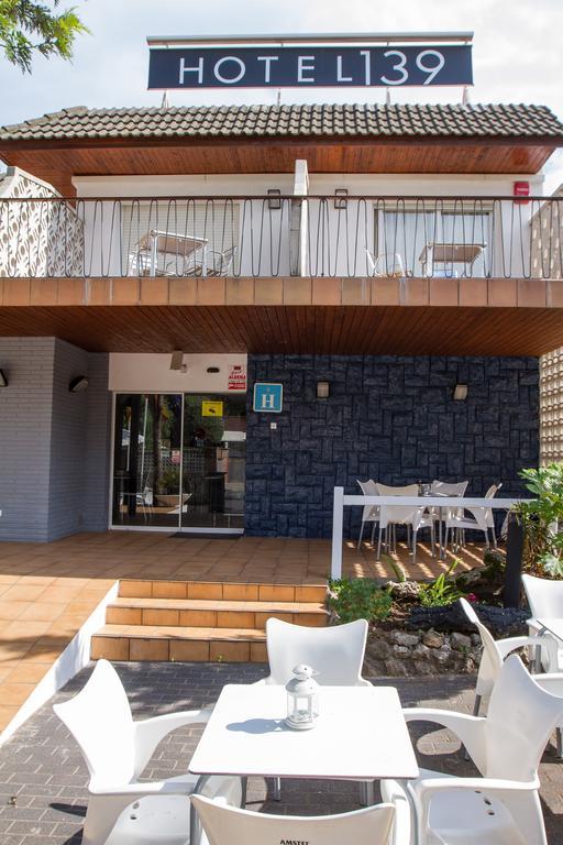 Hotel 139 Castelldefels Exteriör bild